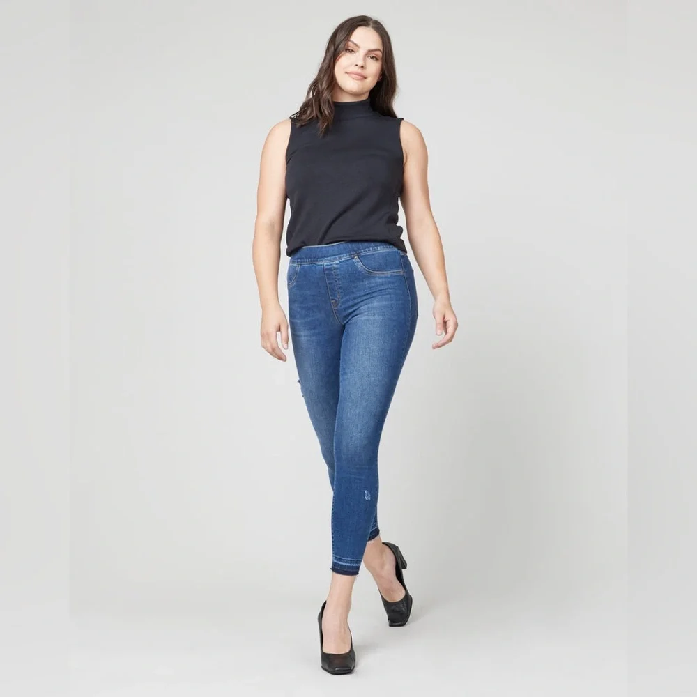 SPANX Skinny Jeans - Picture 1 of 12